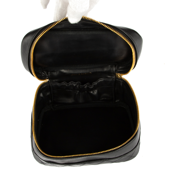 Chanel Vanity Case - Picture 7 of 8